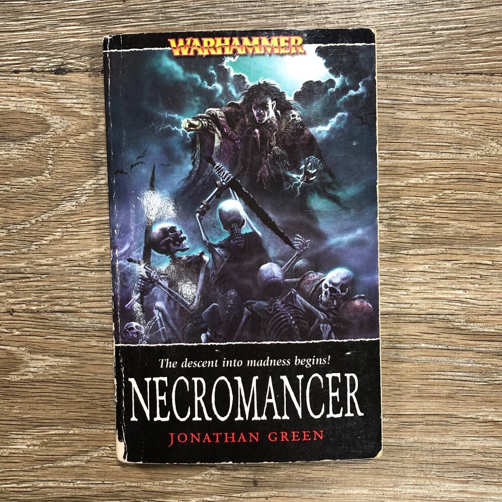 Warhammer: Necromancer By Jonathan Green (Paperback)